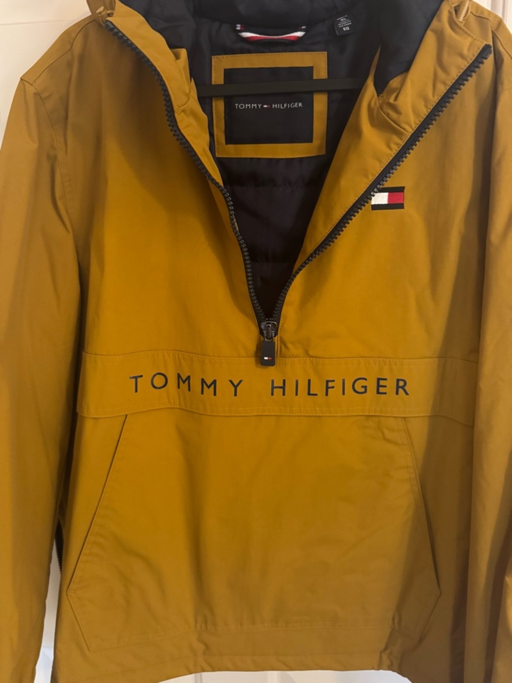 **NWOT** Tommy Hilfiger Men's Hooded Half-Zip Jacket - Picture 2 of 10